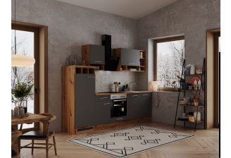 Appartement met de complete houten keuken Meister in het grijs.